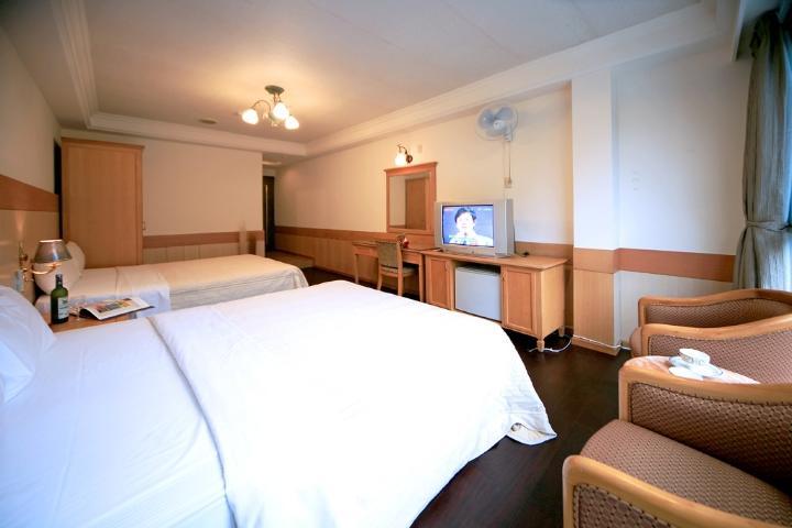 Ming Lu Holiday Hotel Renai Exteriör bild
